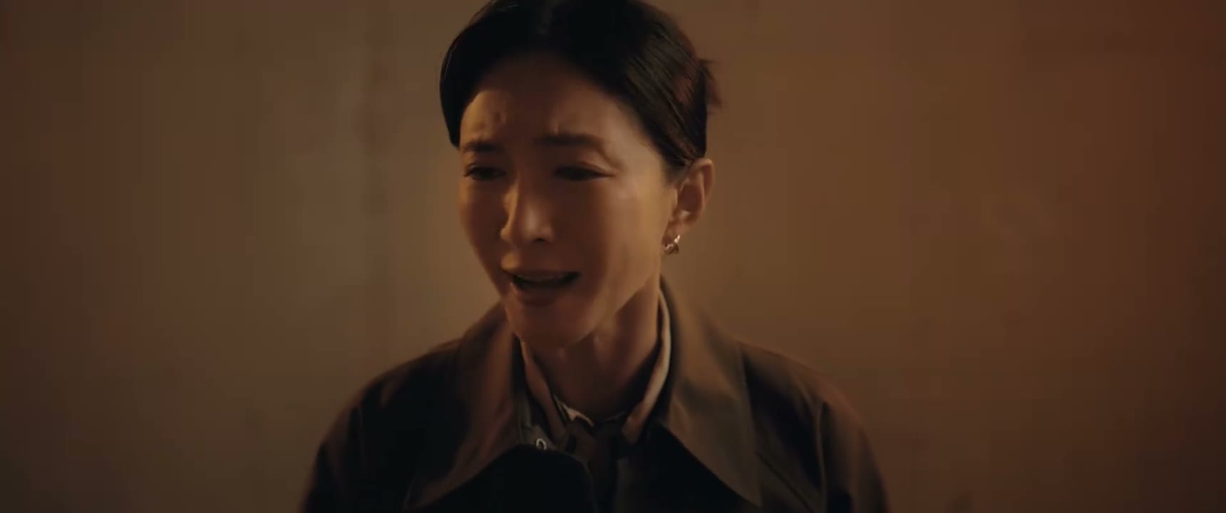 你觉得她还怎么面对自己的同事
