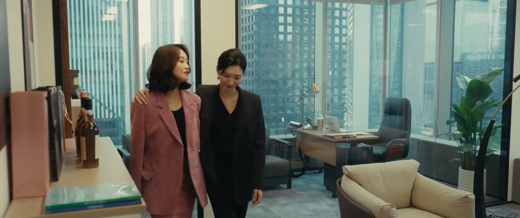 现在整个贵宾俱乐部都归我管