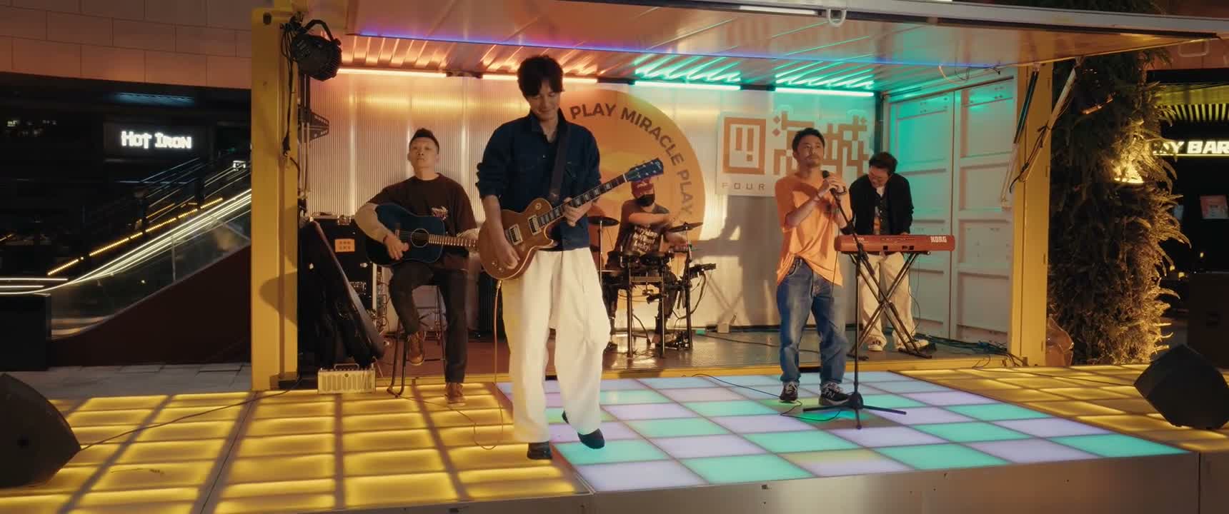 找到了许多人的影子