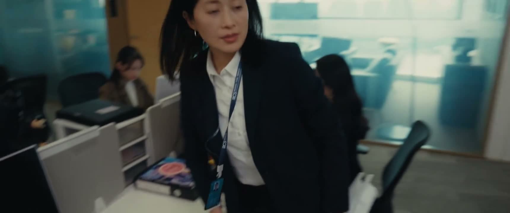 这就是你的新工位 入职愉快 谢谢
