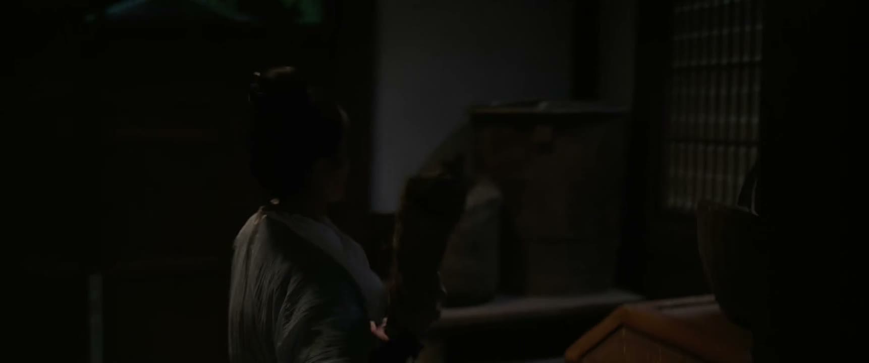 青霜 让开