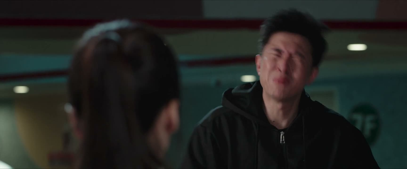 别这么痛心地看着我行不行