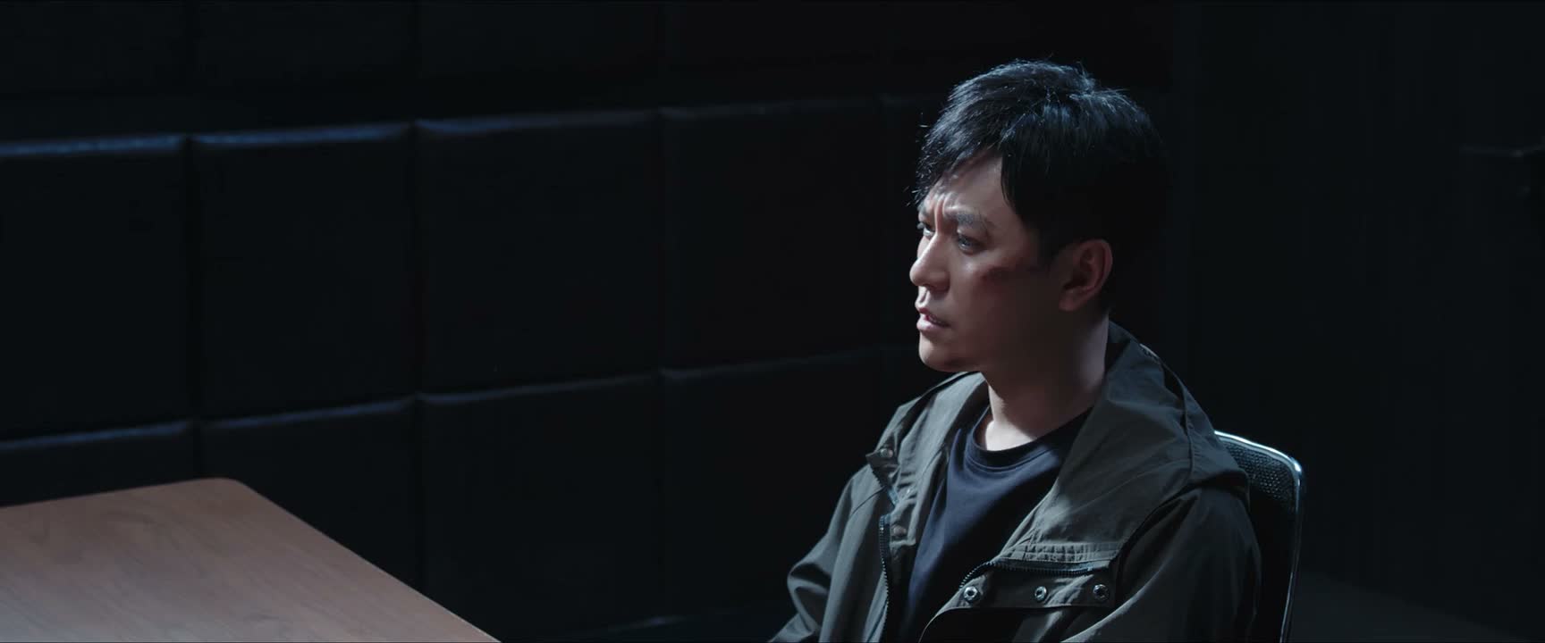 他手底下还有一个女的 叫作邱叶