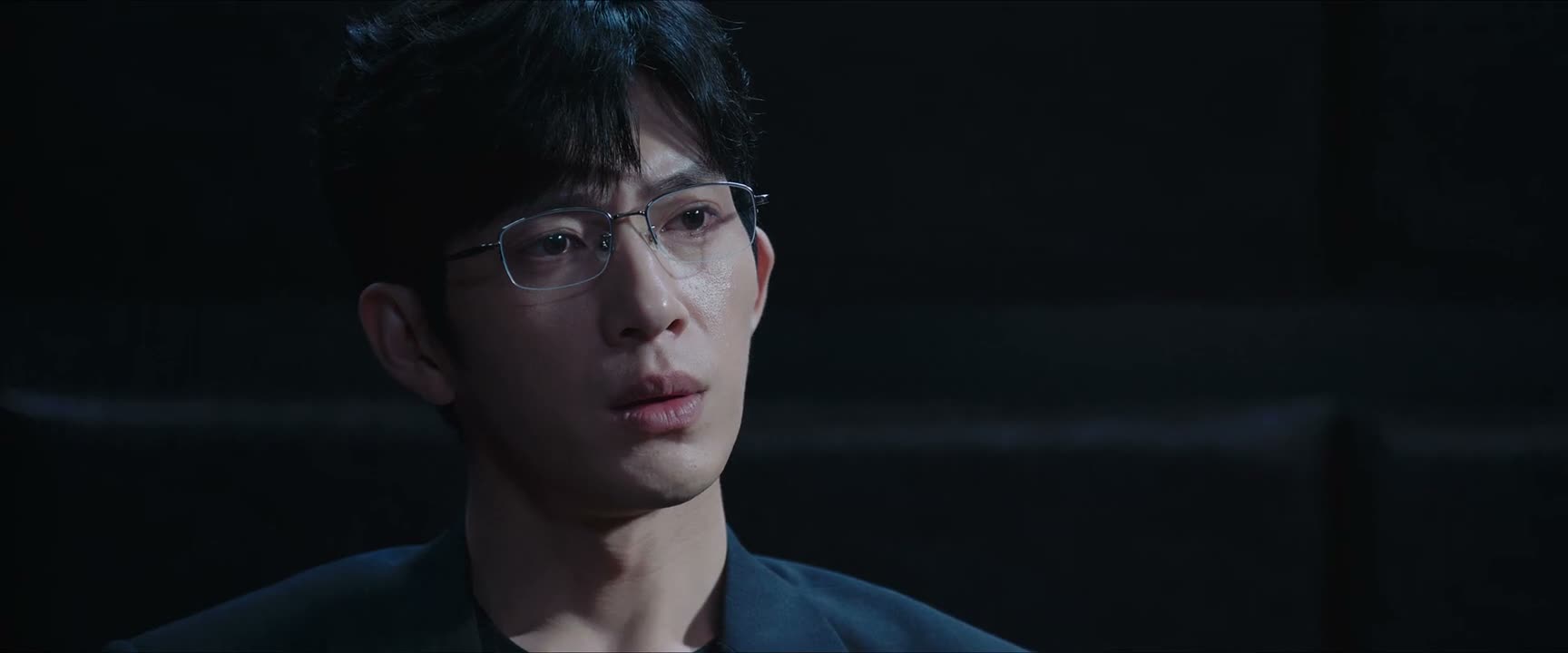 眼下最重要的 是找到U盘