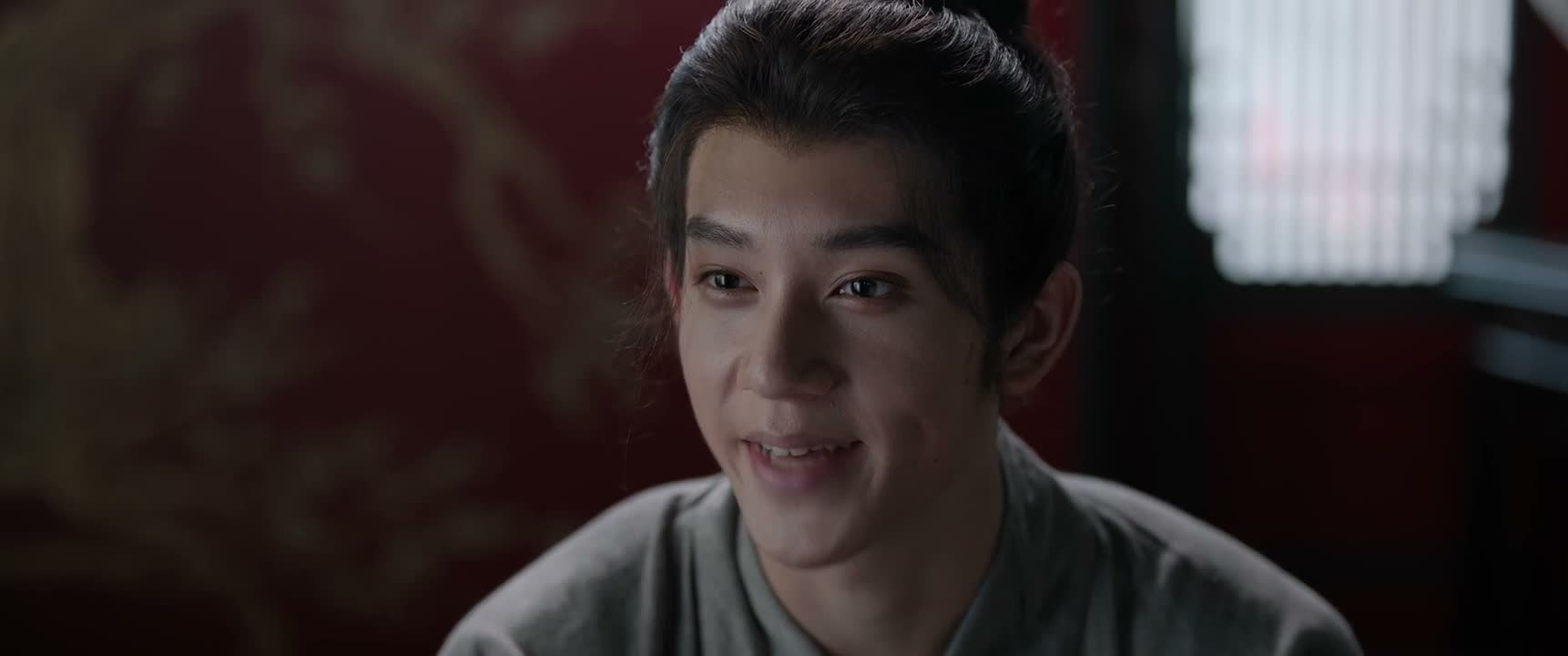 还真是真人不露相啊