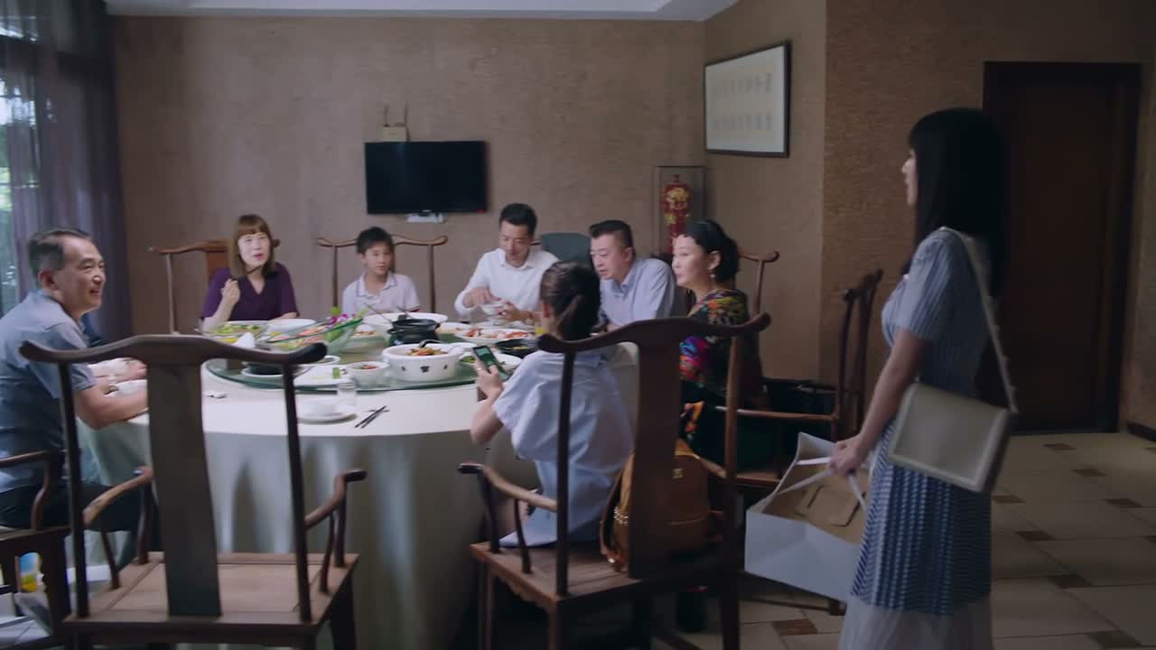 对不起 我来晚了 路上堵车