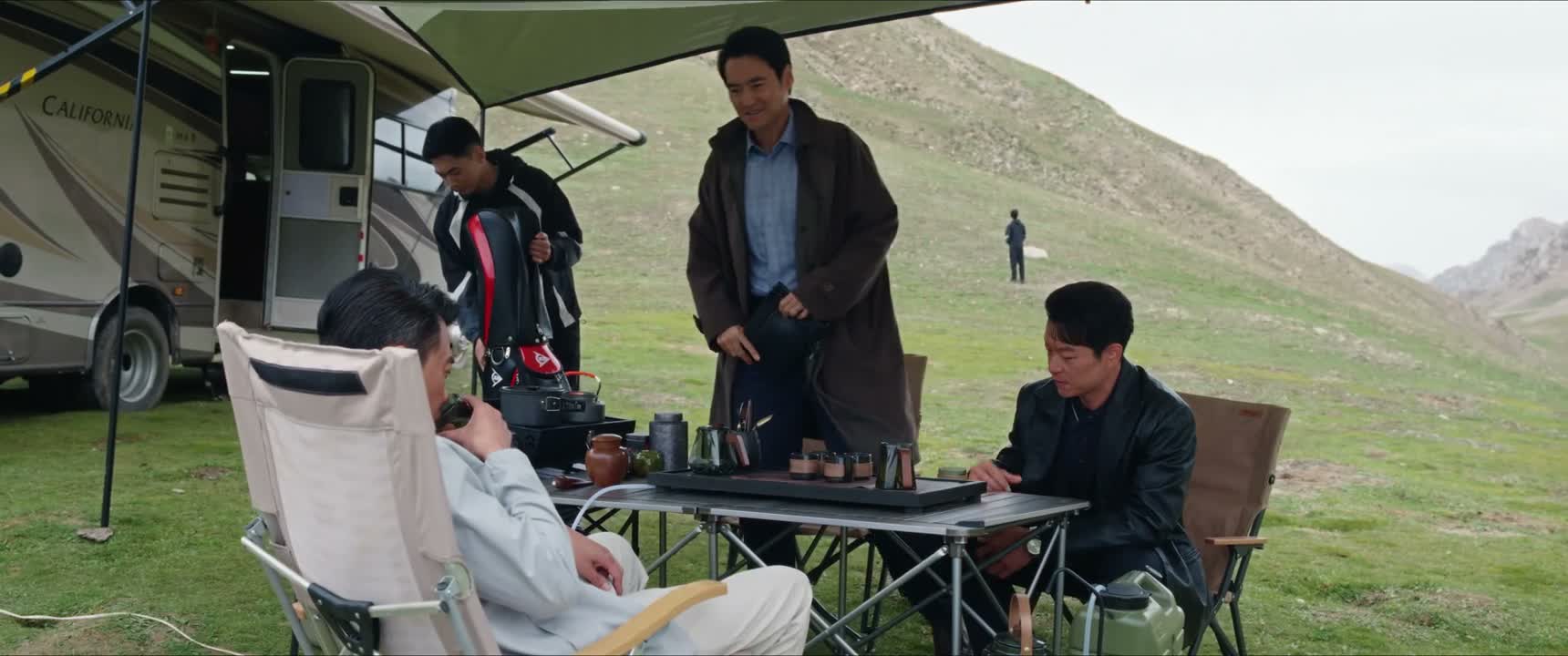 但这 高尔夫 我也不会打啊