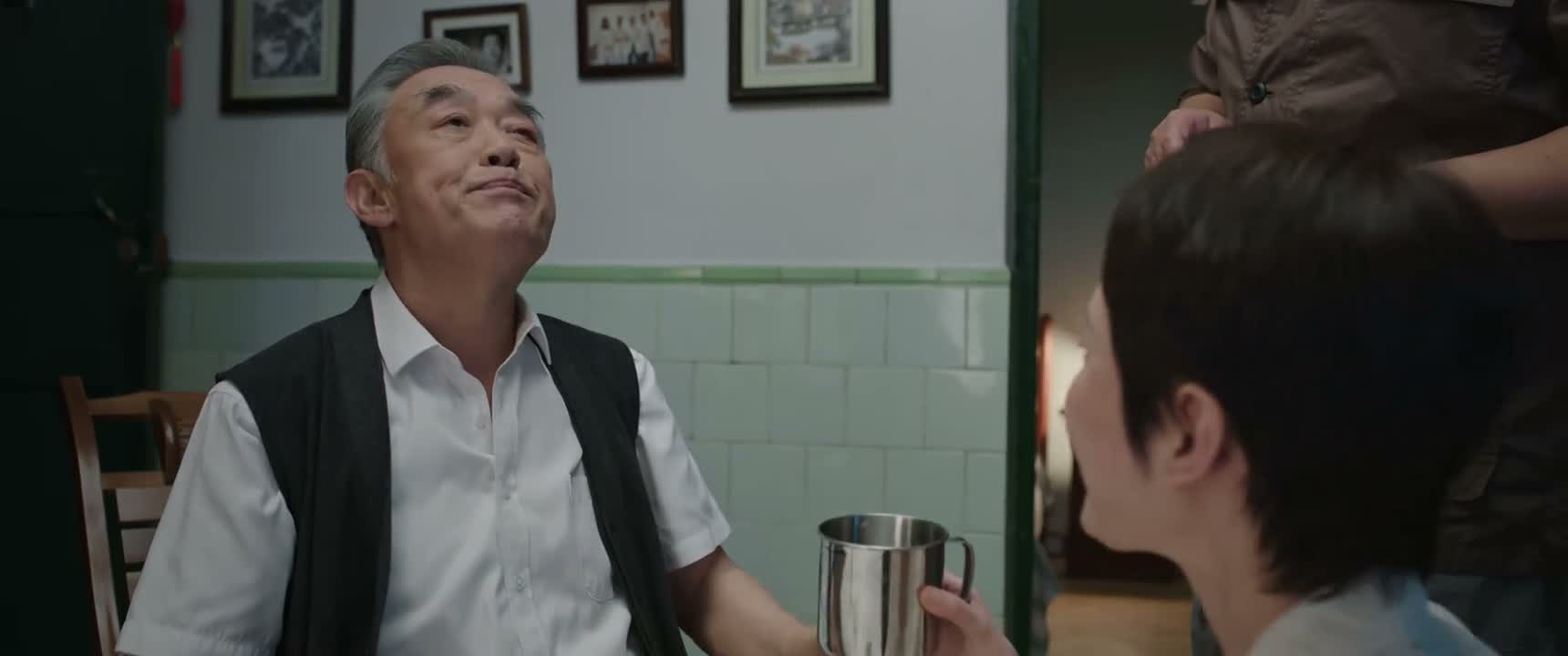 真乖 我们再吃一颗好不好