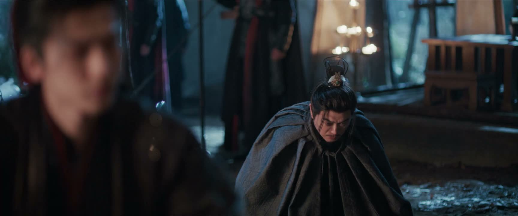 实则暗中帮承德太子妃