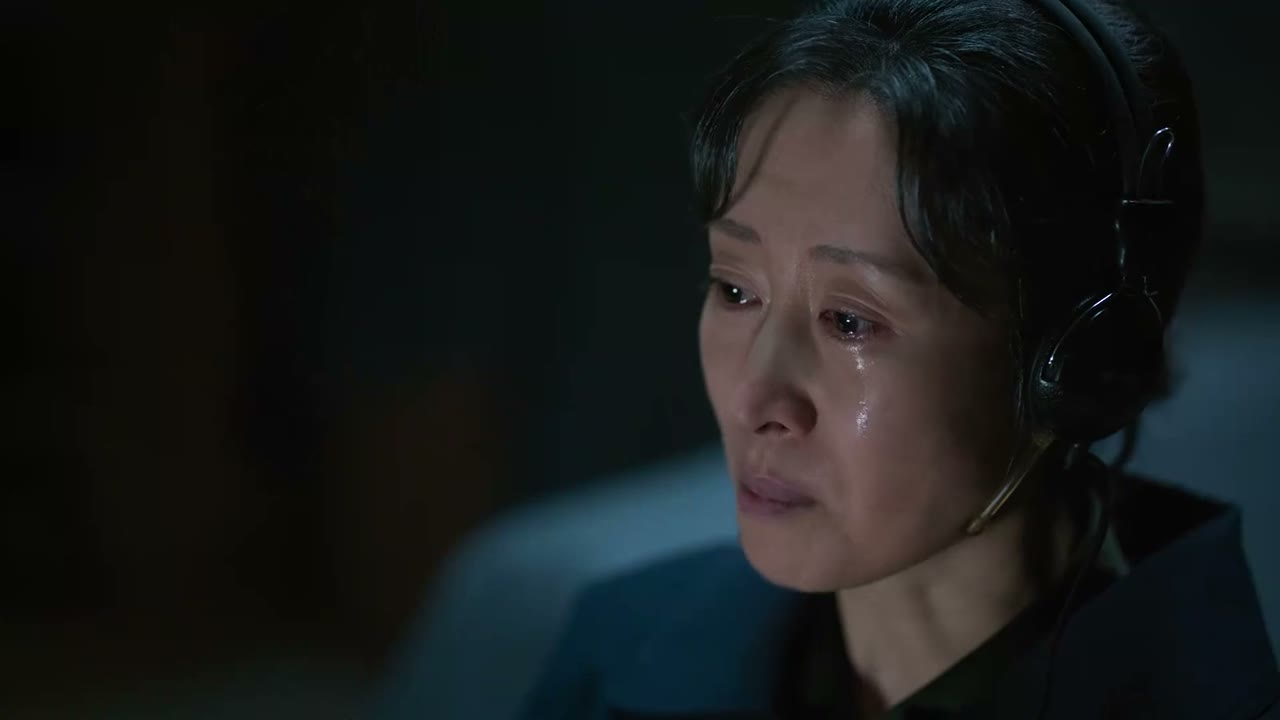 她凭什么当年抛弃了你