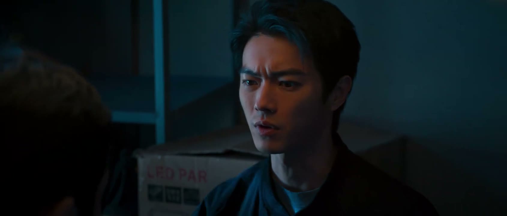 我发誓我真不认识她