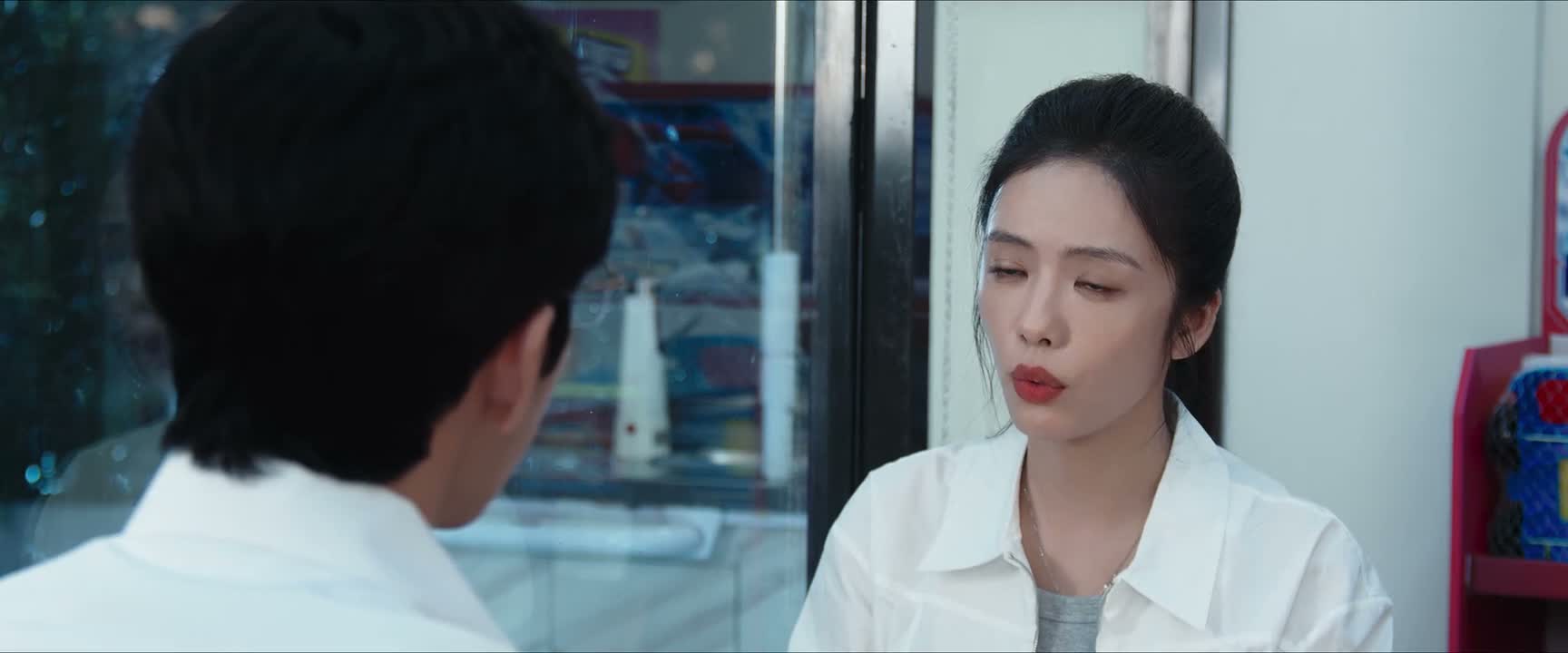 如果你不想回答 你就喝一口