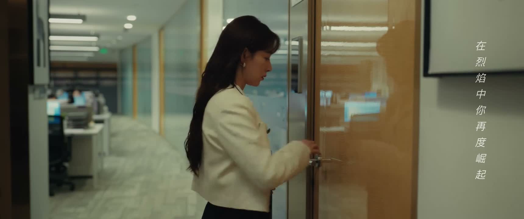 招呼也不打一声 说不来就不来了