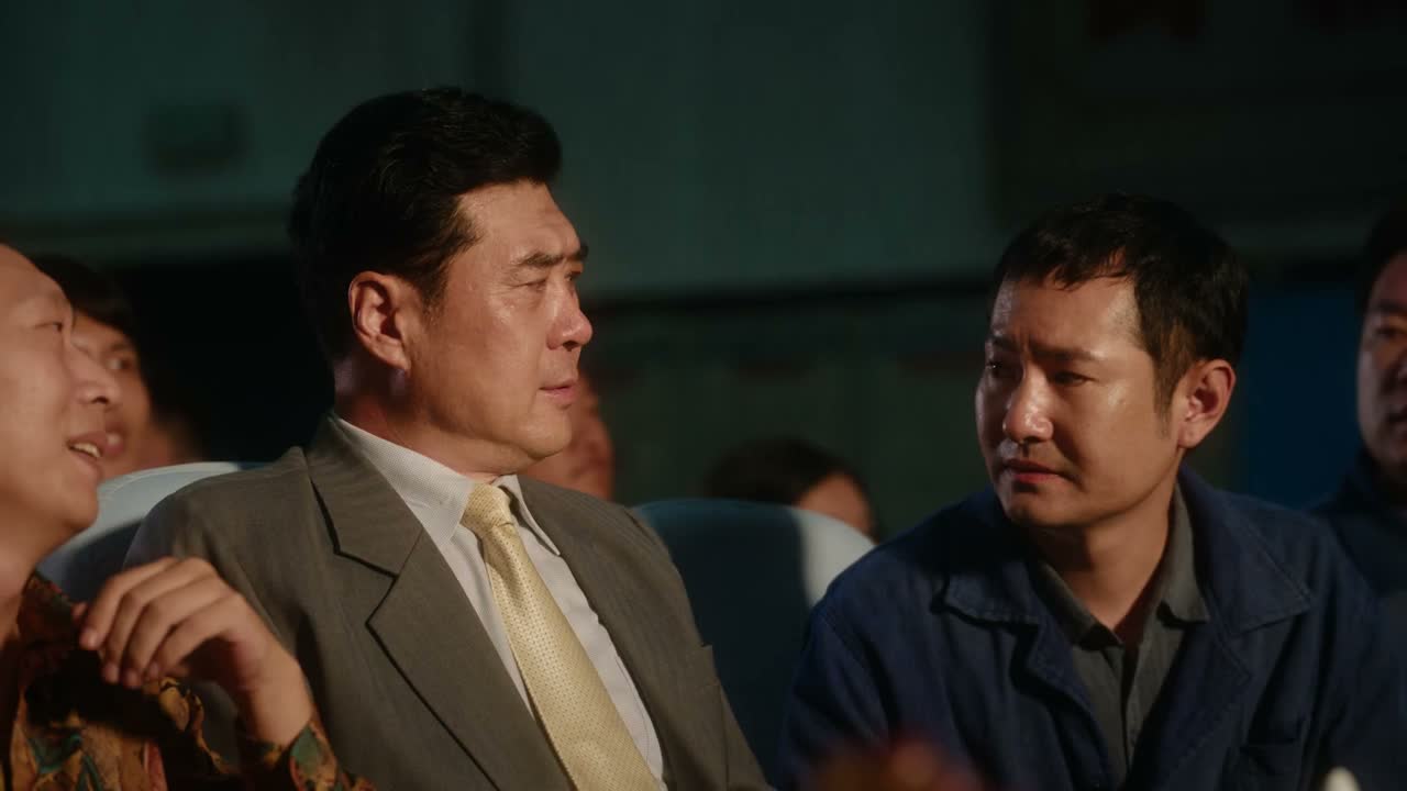 把我这兄弟介绍给你啊
