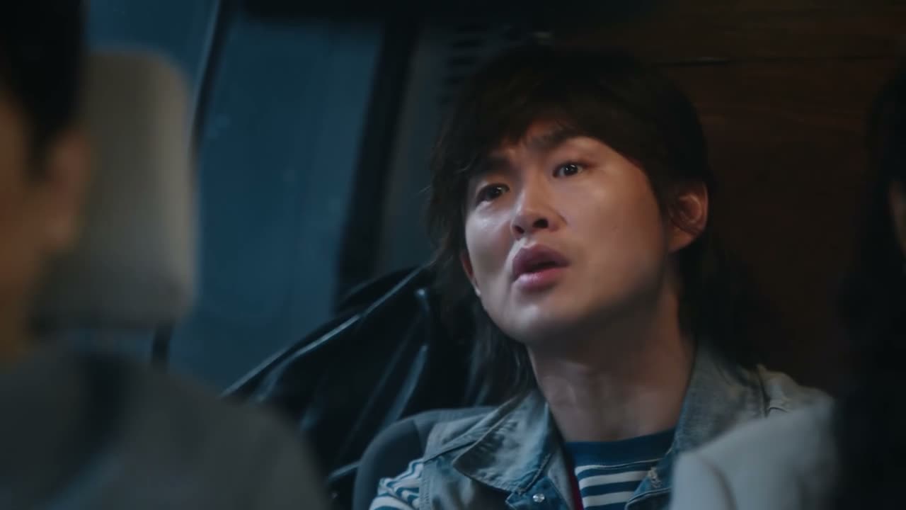 要不咱准备点家伙什吧