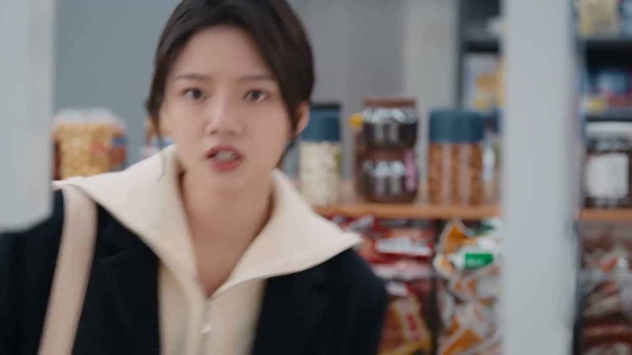 她不想撤诉也不想离婚