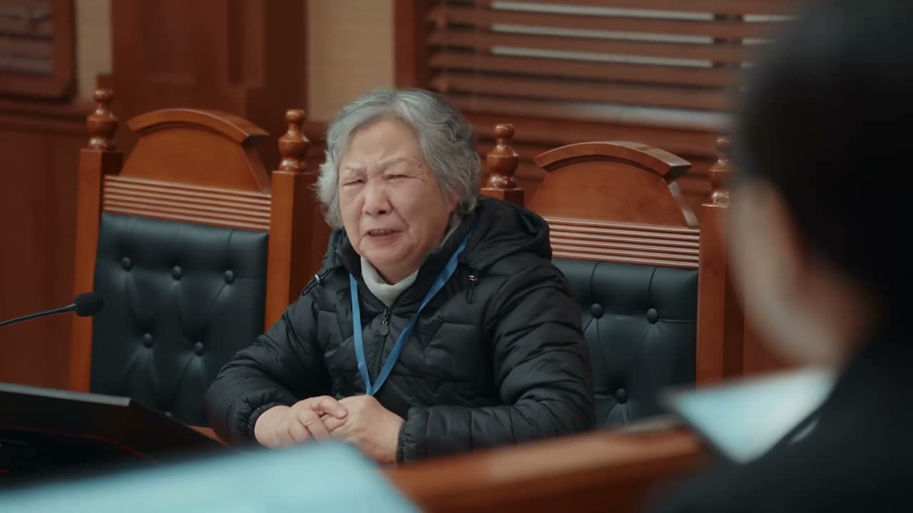 他是 旧情难断