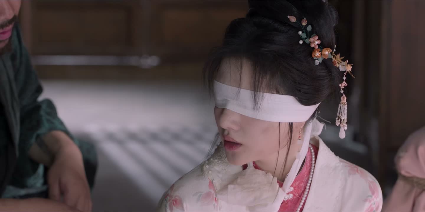 少说能当一百两银子
