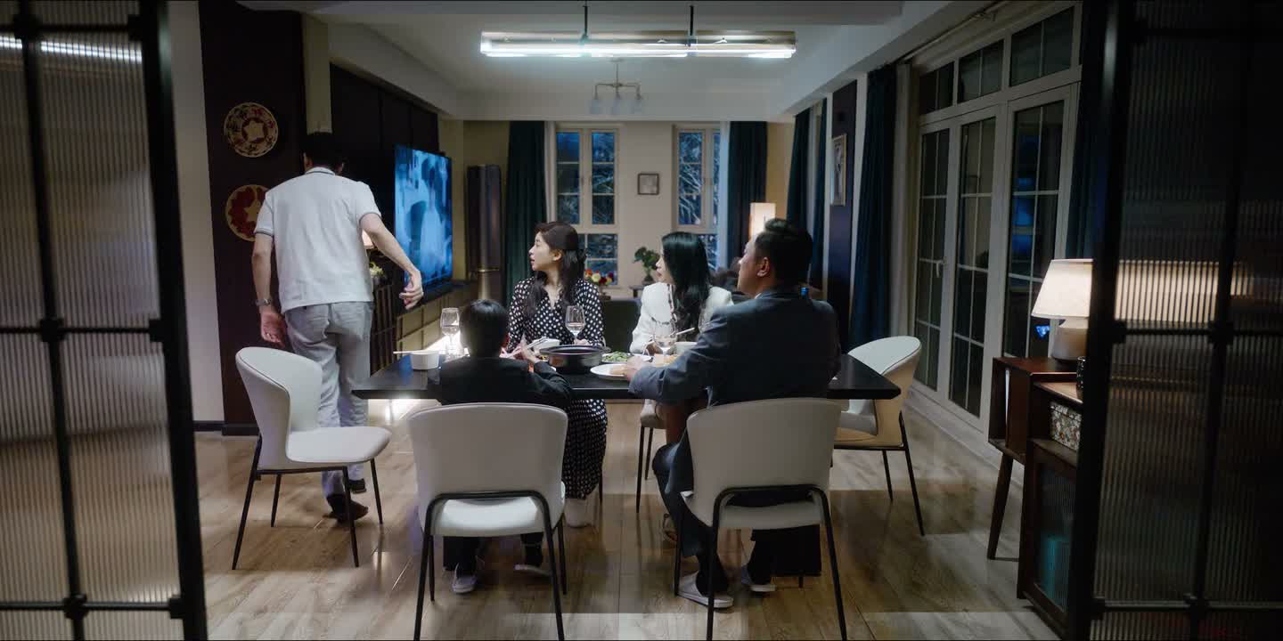 这不是刚出差回来吗