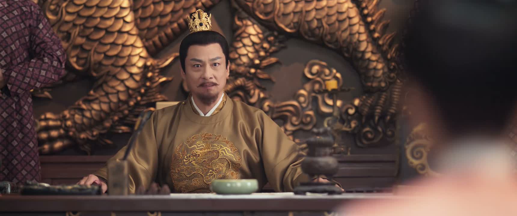 旁人参他假公济私