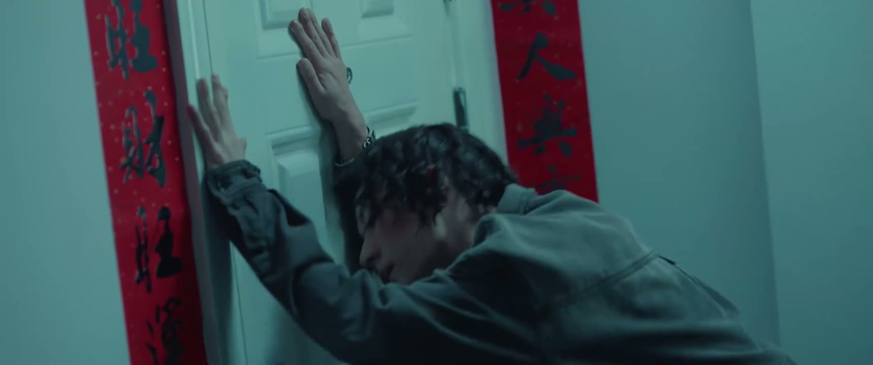 你开门吧 我求你了