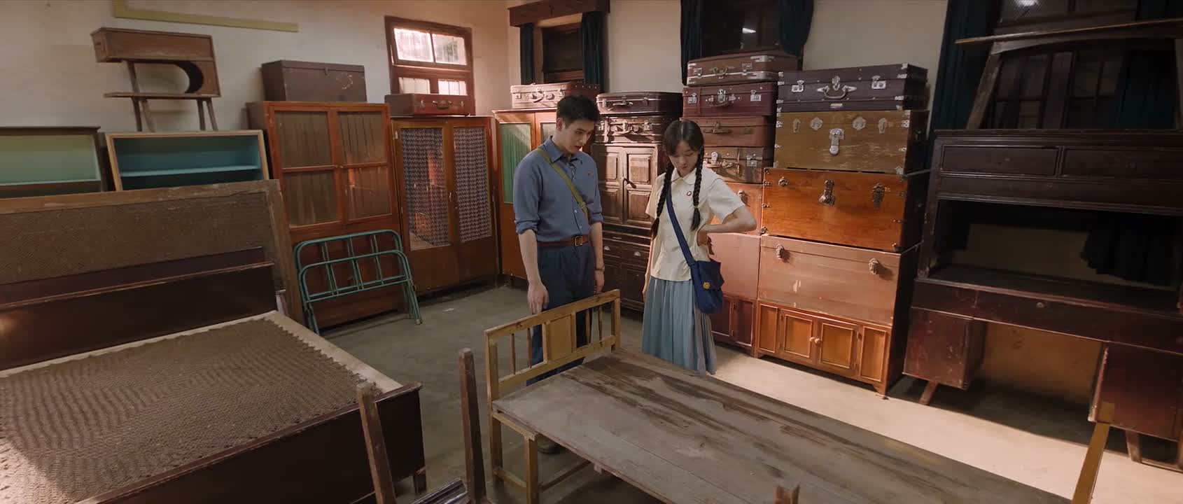 哪放得下两张单人床