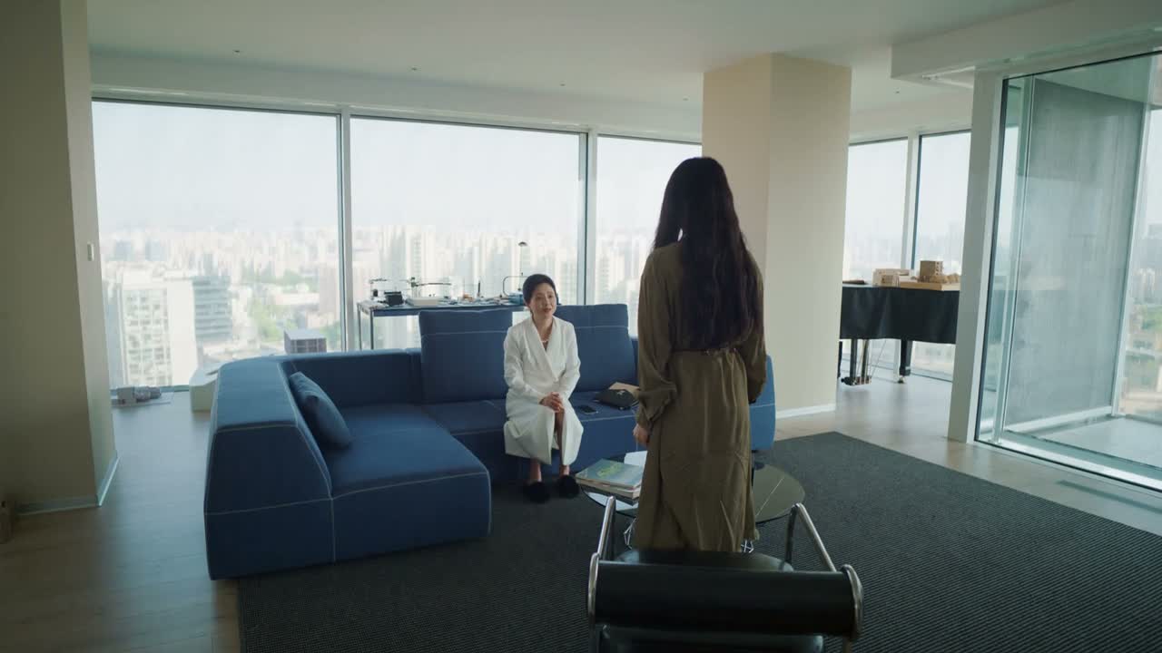 要不你再等他一会儿 不用