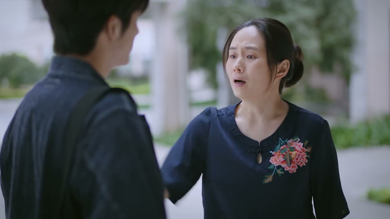 二姨让你忘 你就真的忘了呀