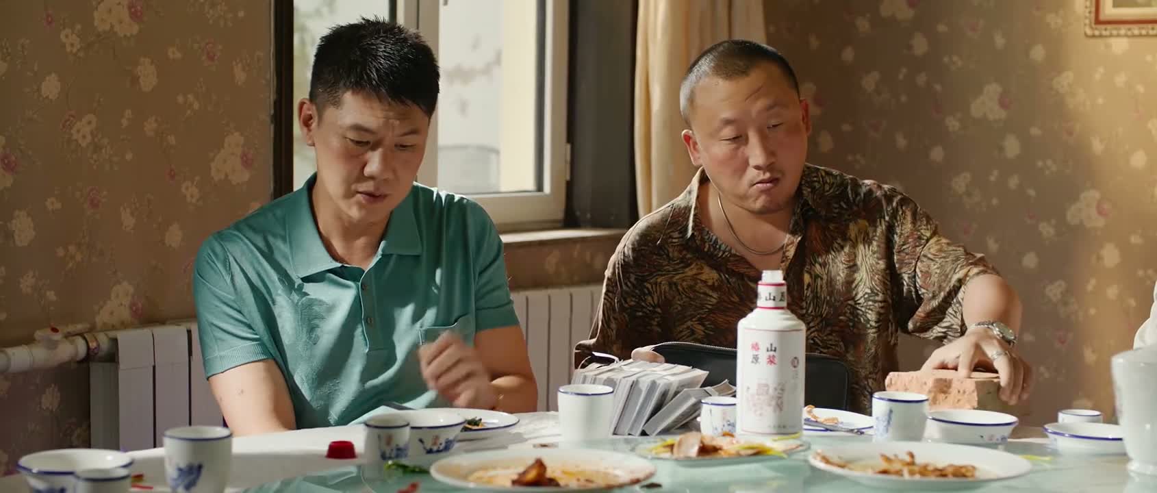 今天坐在这桌主桌上的人