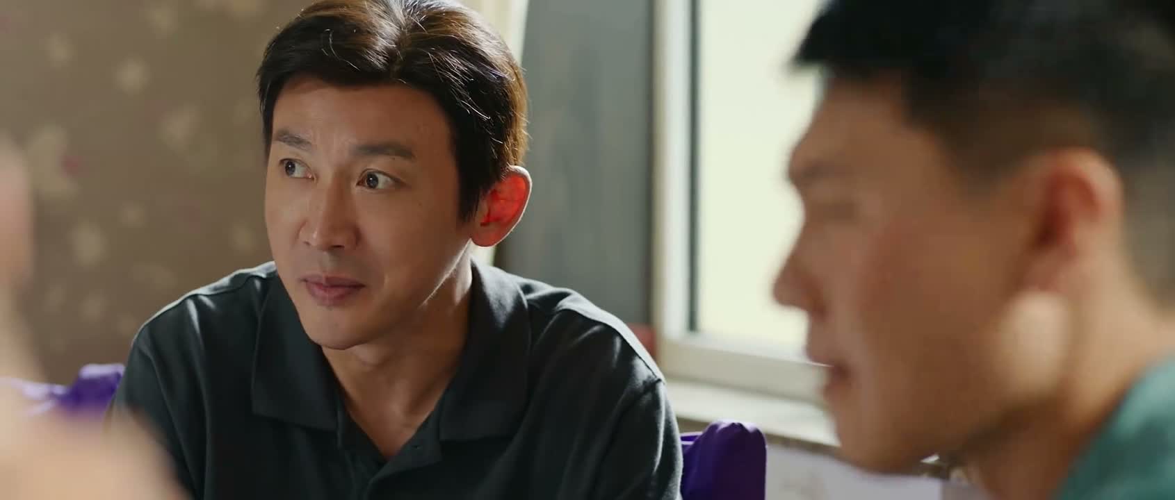 是我们三个的一点心意