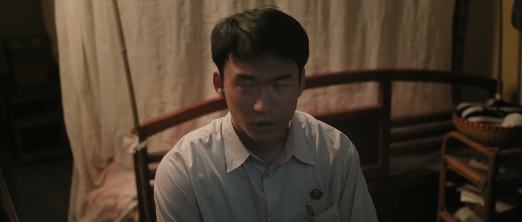 你看啥呀 你又看不懂