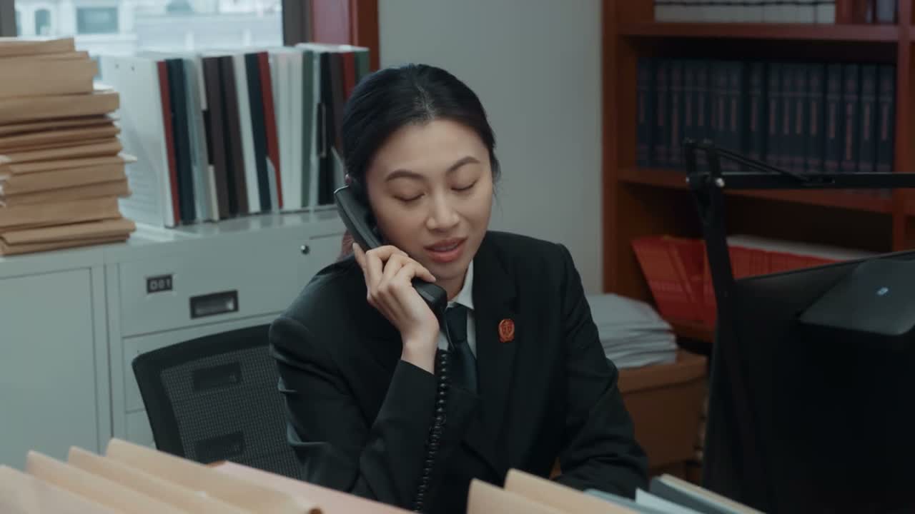 这确实挺辛苦的 余法官