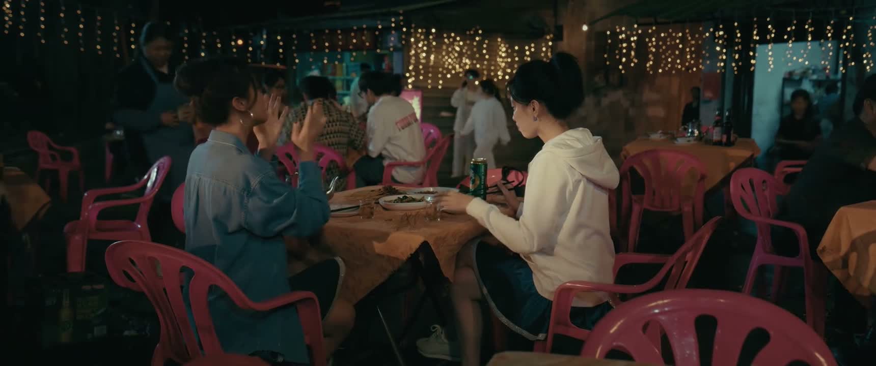 然后气得鼻子都歪了