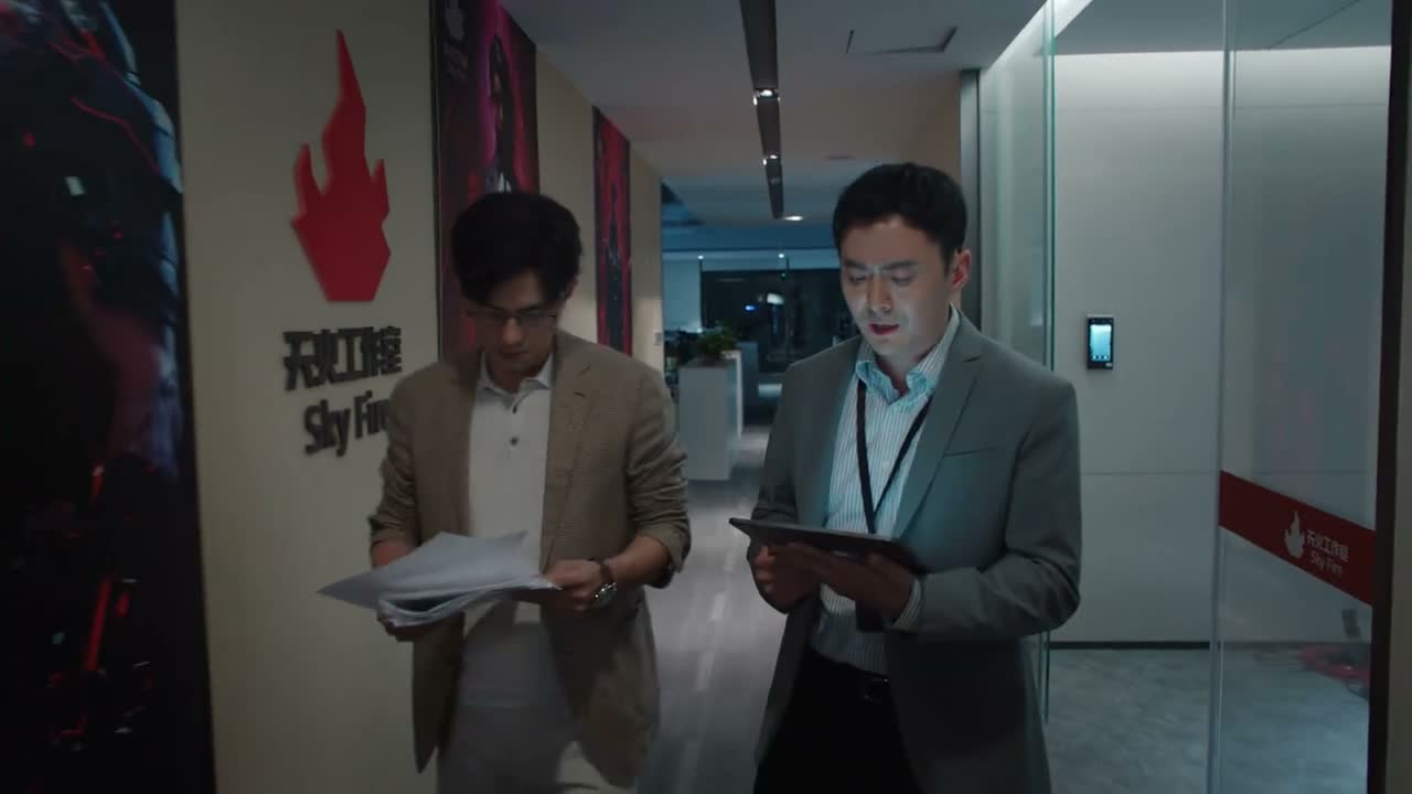 他们也在很努力地控评了 那些网络黑子还好