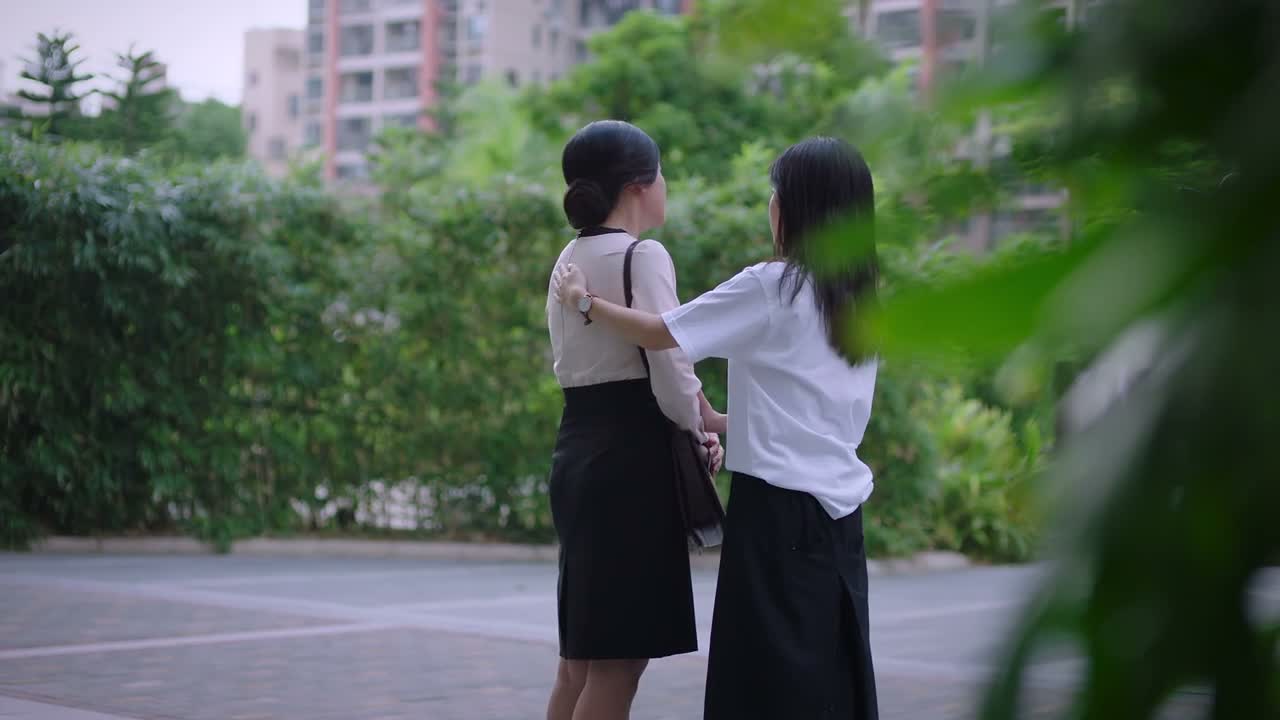 她可真是胆大包天了她