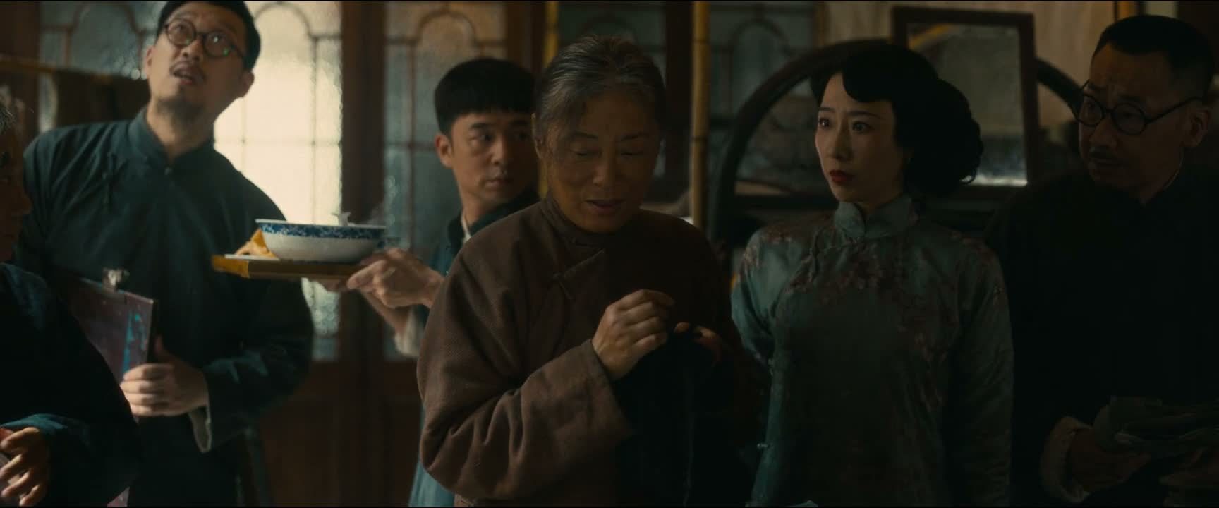 那你把我娘家的亲戚 往死里逼呀 别说