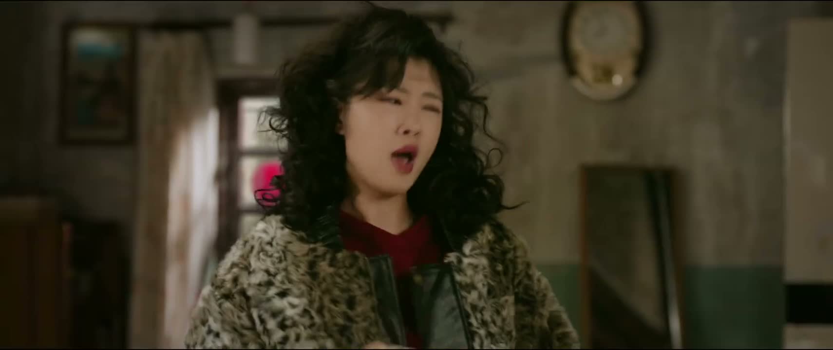 还不如跟那个金牙哥 在一起呢