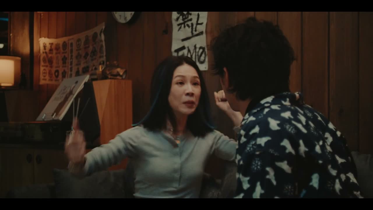 你不要逼我揍人哦 我告诉你