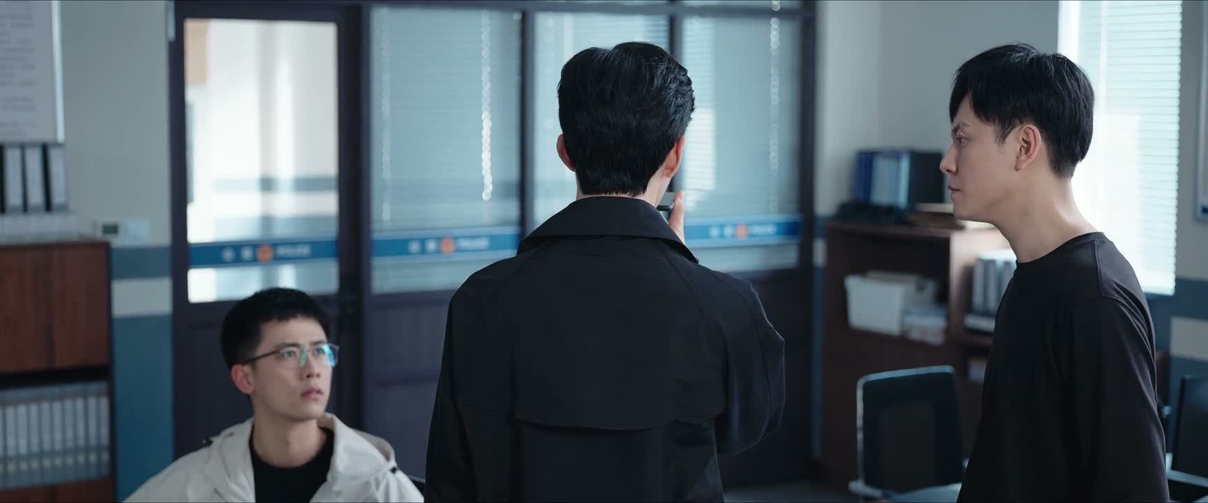 你的敏锐可以救得了 一支特警行动队