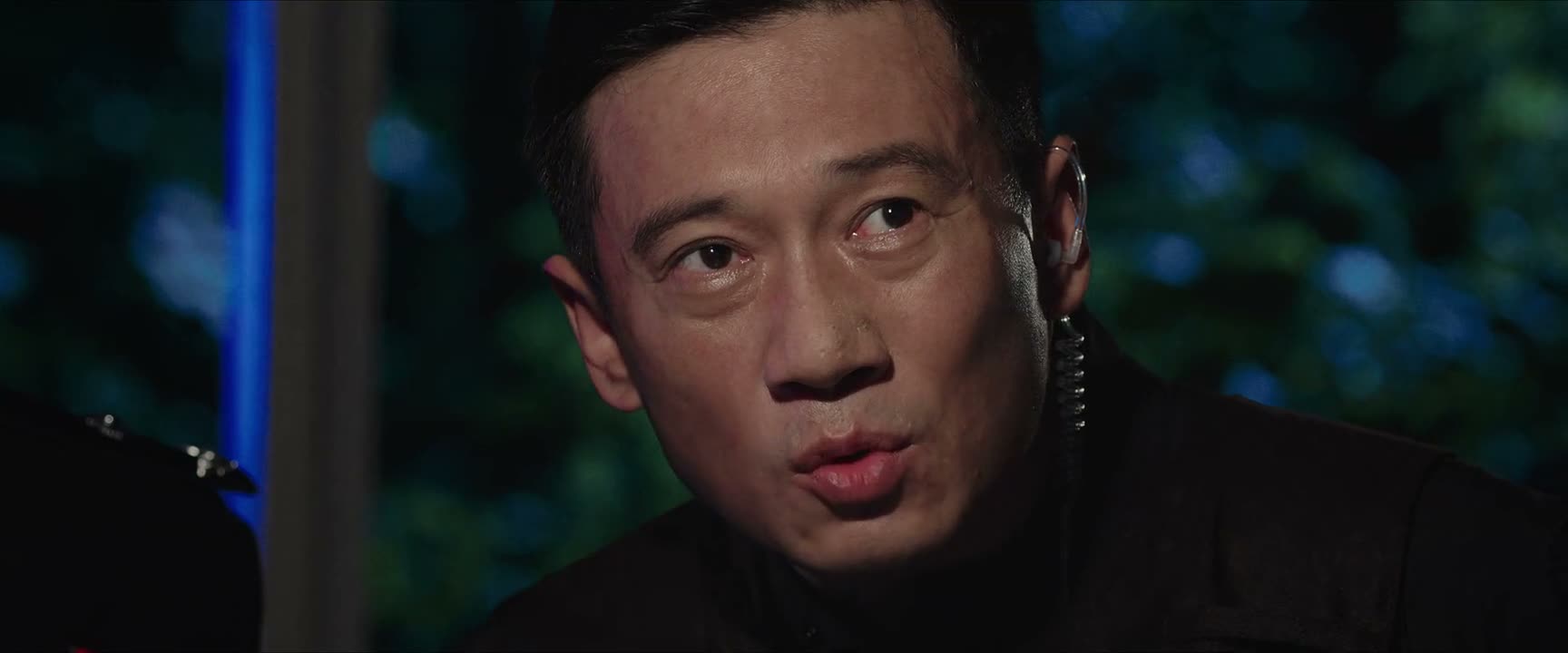 我觉得从楼上 可能性更大一点儿