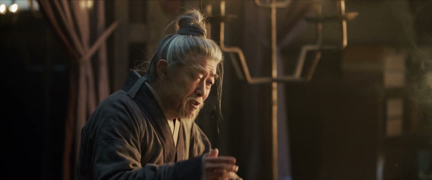 不如收敛锋芒