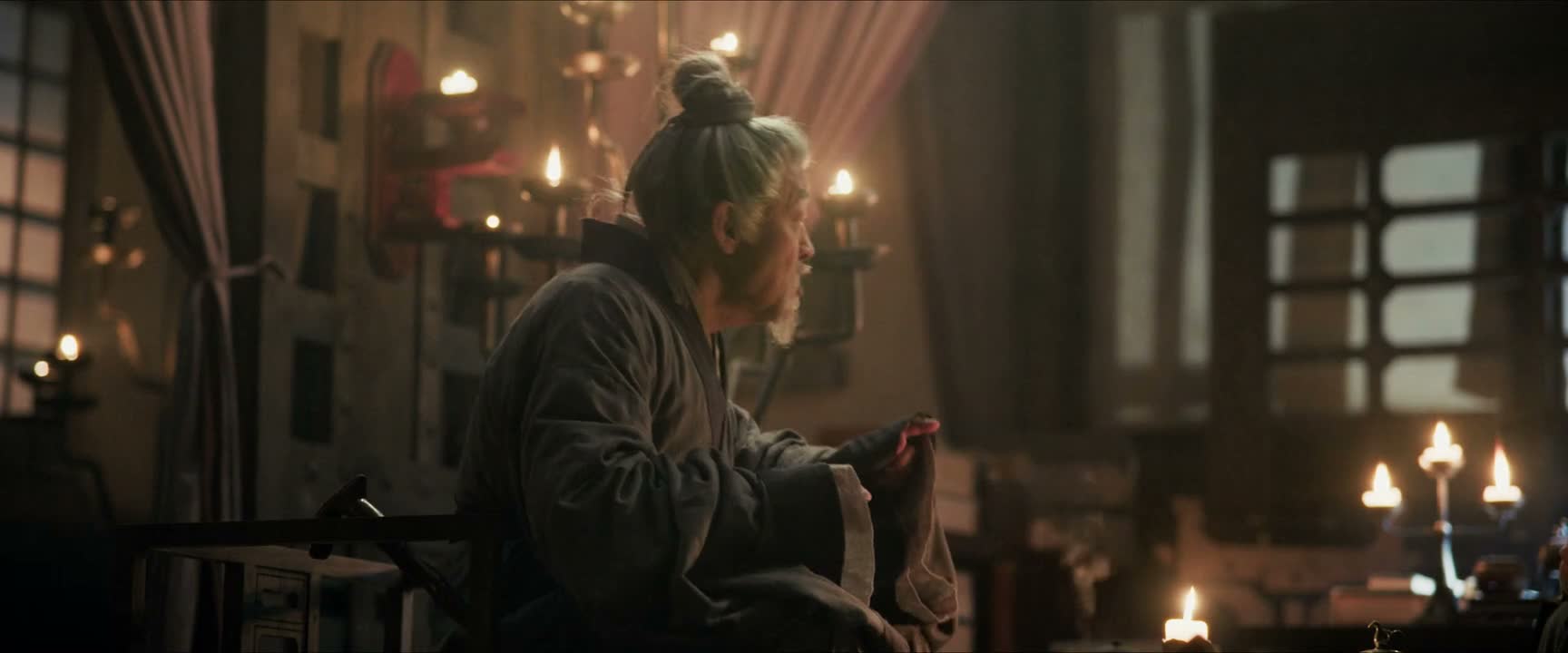 三锤打死了石虎