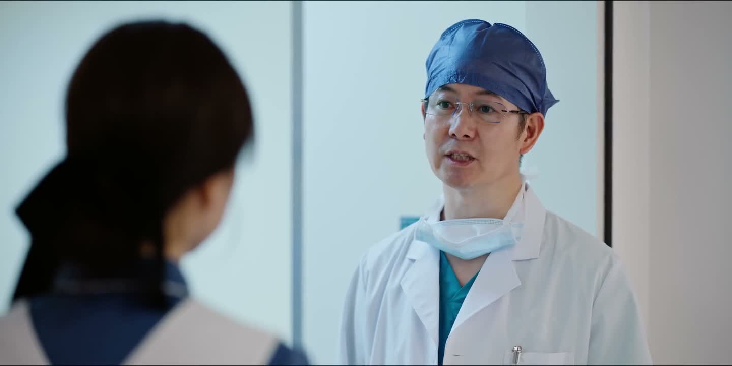 已经暂时脱离了生命危险