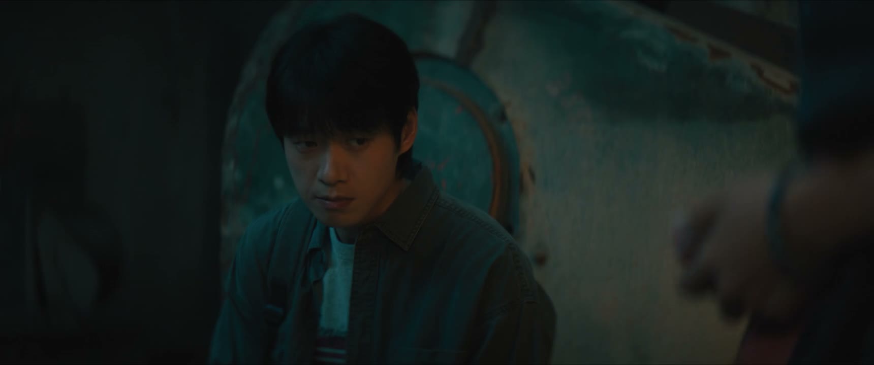 看东看西都不出手的