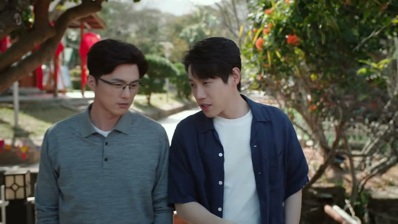 之前那个大长脸拒绝我 我估计就是裴谦呀