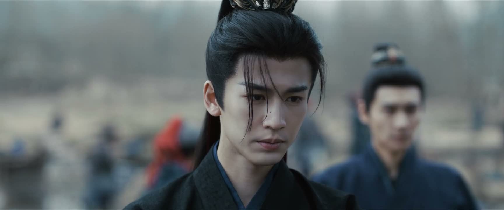 真成了螳螂捕蝉黄雀在后
