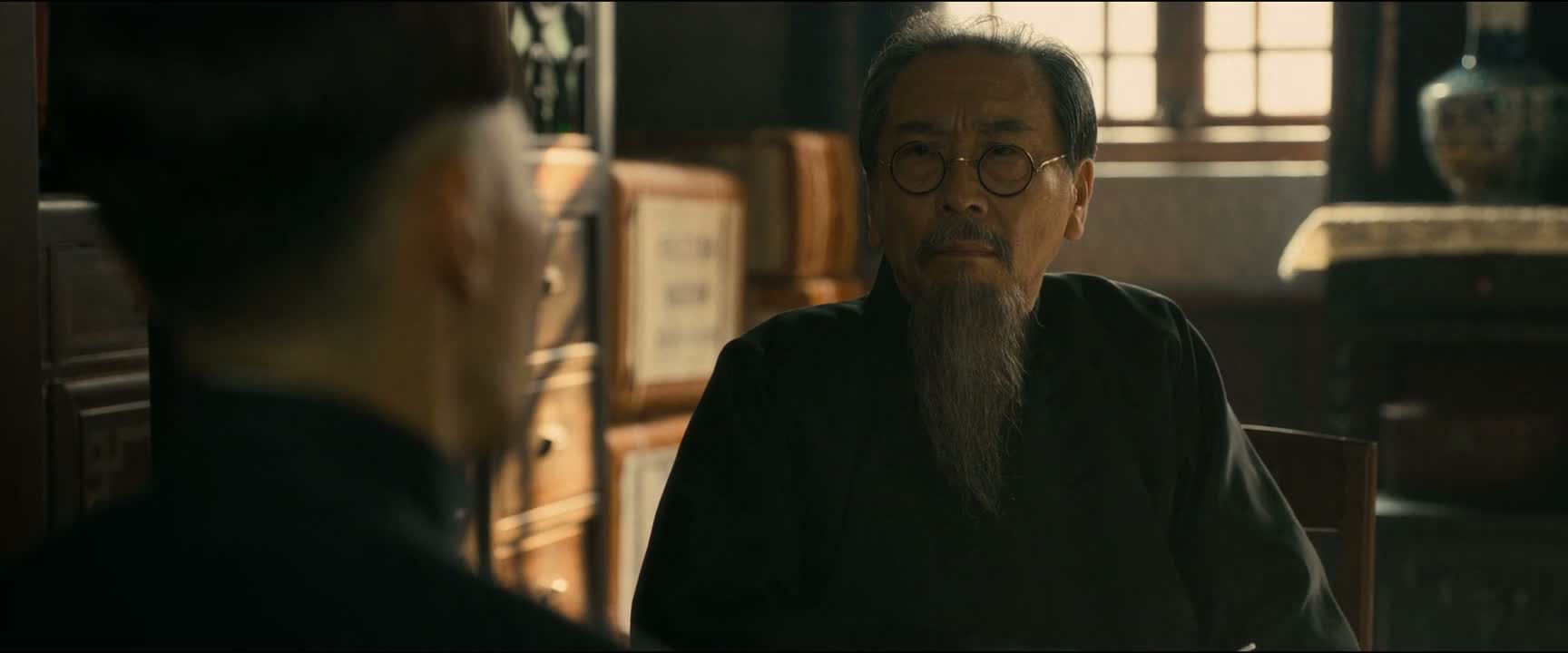 大眼一瞪到天亮