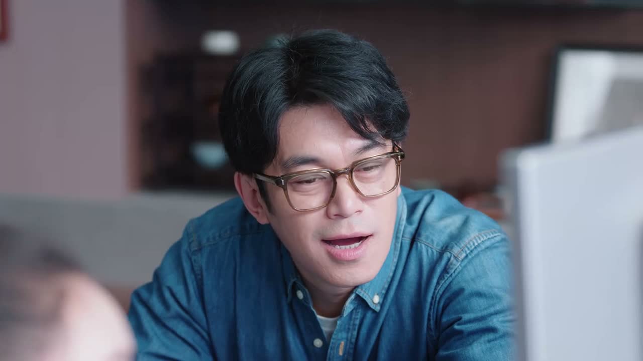 先看看他说啥