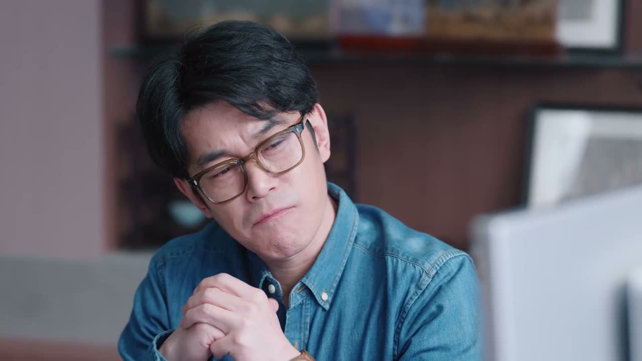 小作者太不容易了 裴总做终点网文