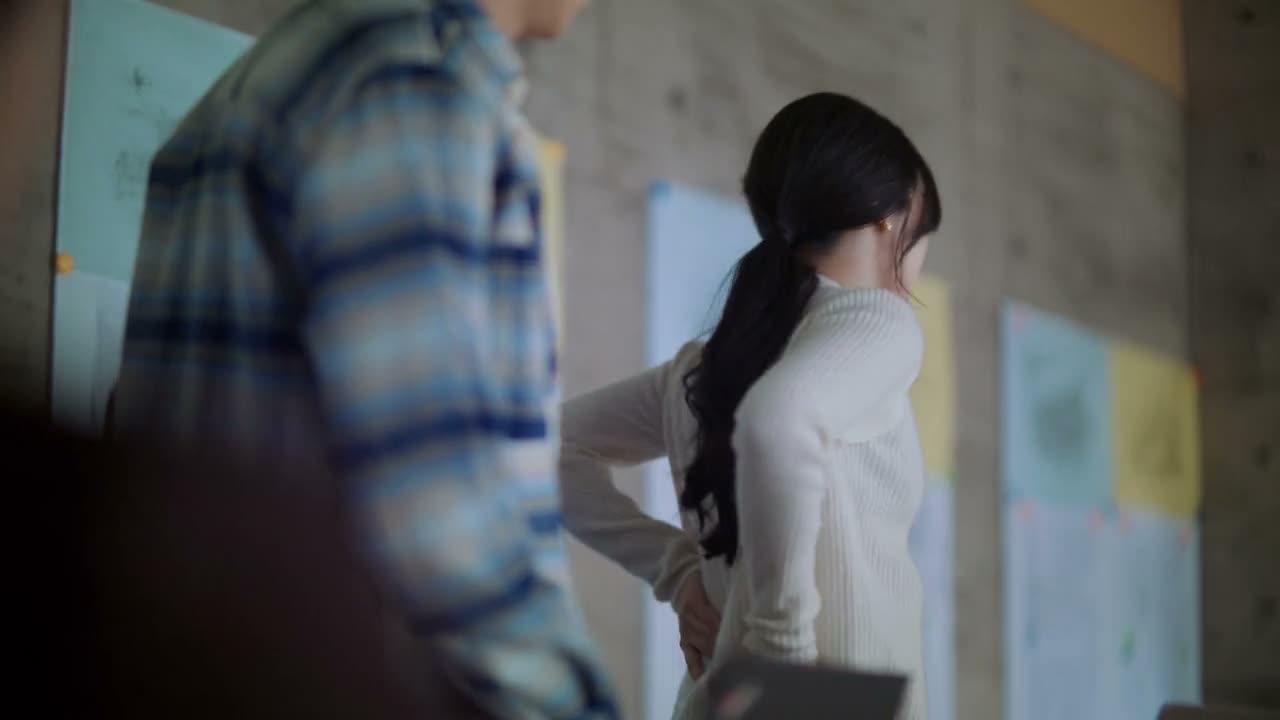 不用麻烦 一会儿拉伸一下就好